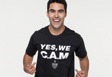 Jogadores do Galo com camisa Yes, we cam